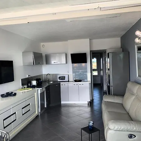 Port Nature Colline 5 - T2 2 Pers. Port Nature Colline 5 Mae-3014 Apartment *